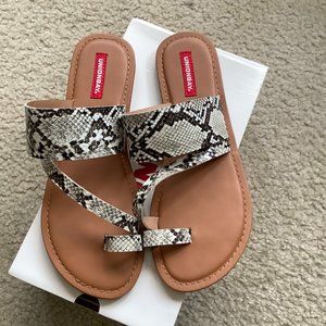 UNIONBAY Womens Royal Flat Sandal